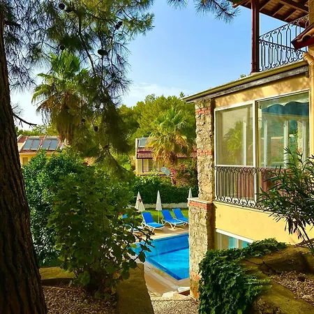 Private Among Trees, With A Private Pool Ξενοδοχείο